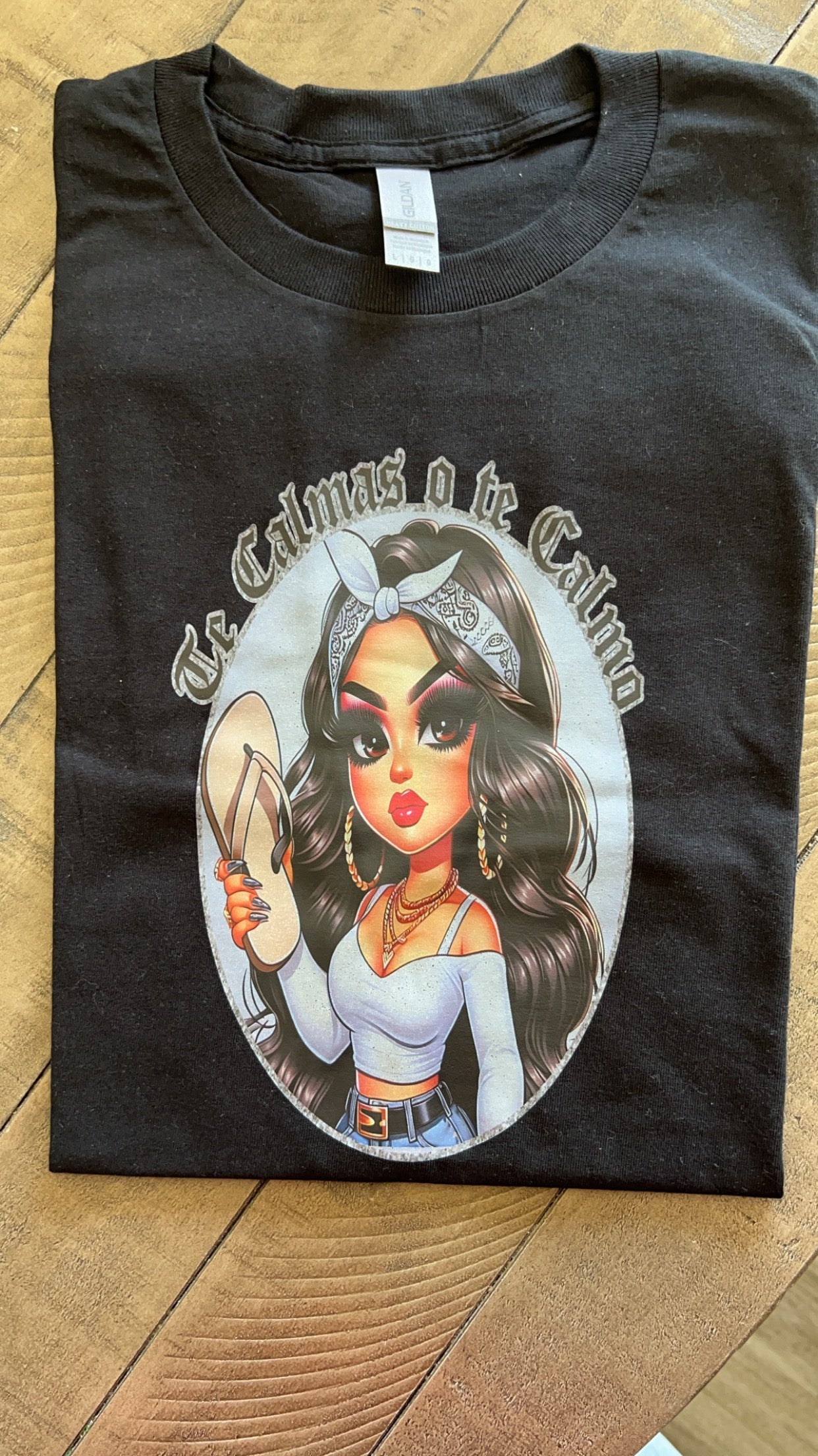 TE CALMAS O TE CALMO -Short Sleeve T-Shirt